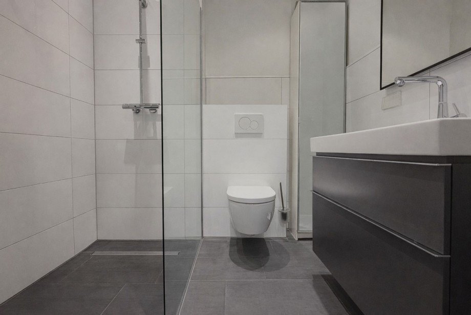 2Zi.-Whg. EG Badezimmer Mehrfamilienhaus M�lheim an der Ruhr