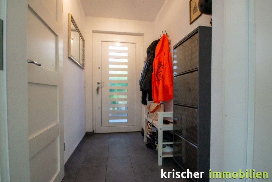 Eingangsbereich Doppelhaush�lfte Ratingen