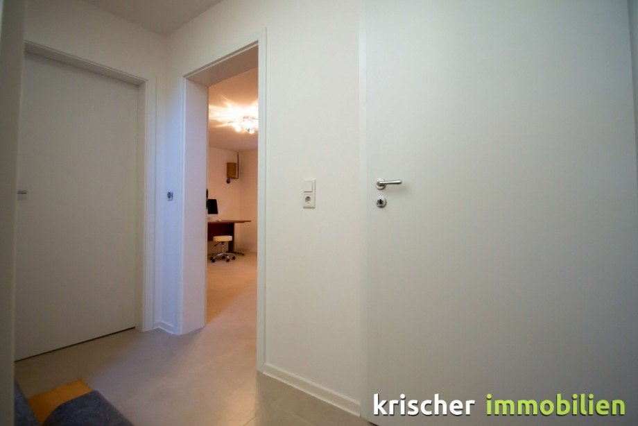Diele Kellerbereich Doppelhaush�lfte Ratingen