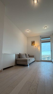 Wohnzimmer Toulouser Allee - Herrlicher Ausblick �ber D�sseldorf - komplett m�blierte Wohnung zu mieten!