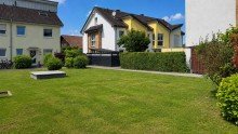 Aussenansicht Ihr neues Zuhause in Hilden - gepflegtes Familienhaus mit viel Platz auf vier Ebenen