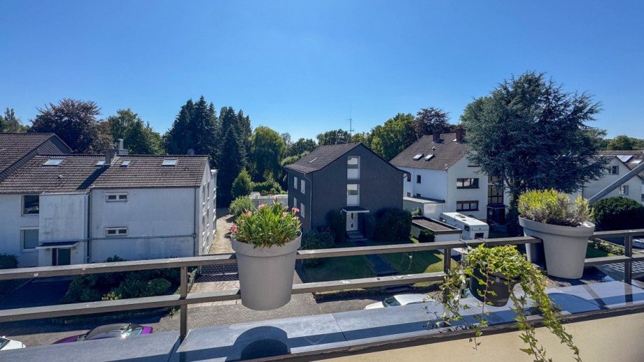 Ausblick vom Balkon Maisonettewohnung D�sseldorf