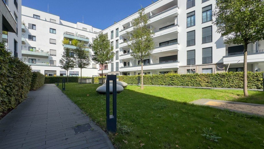 Der Innenhof. Etagenwohnung D�sseldorf