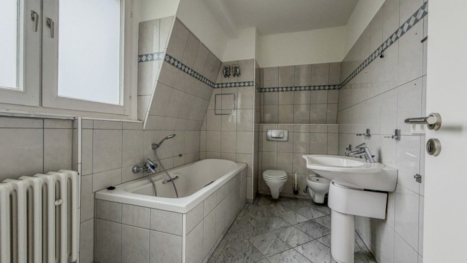 gro�es Bad im 3.OG Stadthaus D�sseldorf