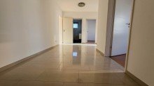 Diele D�sseldorf Unterbach - ruhige Wohnung mit Balkon und Garage zu kaufen!