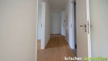 Flur Erstbezug in den Lintorfer G�rten - 2 B�der - Terrasse - Parkett - 3 KFZ Stellpl�tze