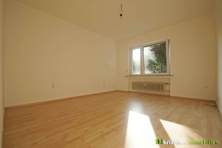 Schlafzimmer EG Mehrfamilienhaus D�sseldorf