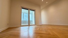 2.OG kleiner Raum Exklusive Villa an der Cecilienallee - Wohnen und Arbeiten in D�sseldorfs feinster Rheinlage