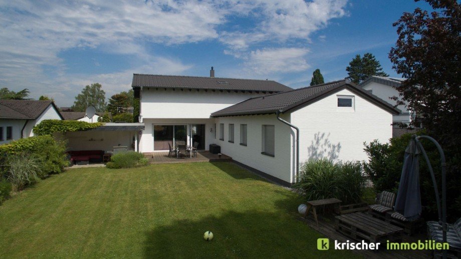 Gartenansicht Einfamilienhaus Ratingen