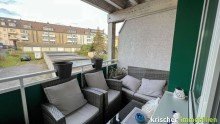 Balkon Solides und gepflegtes Mehrfamilienhaus mit Garagen zu kaufen!