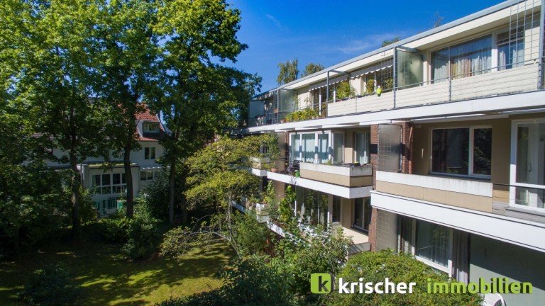 Gartenansicht D�sseldorf Etagenwohnung Oberkassel renovierte 3 Zimmerwohnung mit neuem Parkett, neuem Bad und grossem Balkon zu mieten!