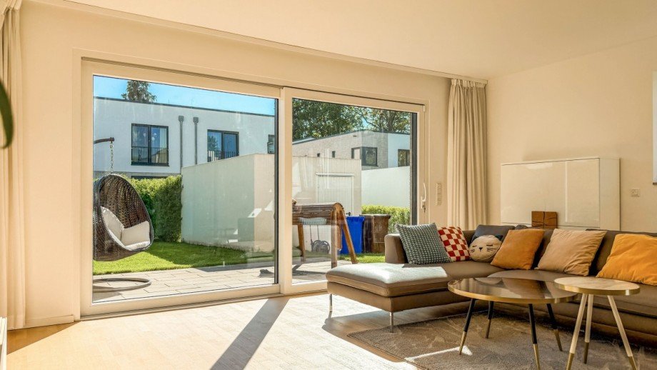 Wohnzimmer. Doppelhaush�lfte Neuss