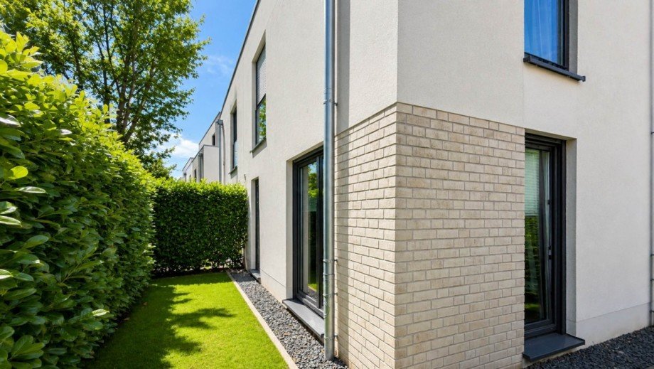 Hintergarten. Doppelhaush�lfte D�sseldorf