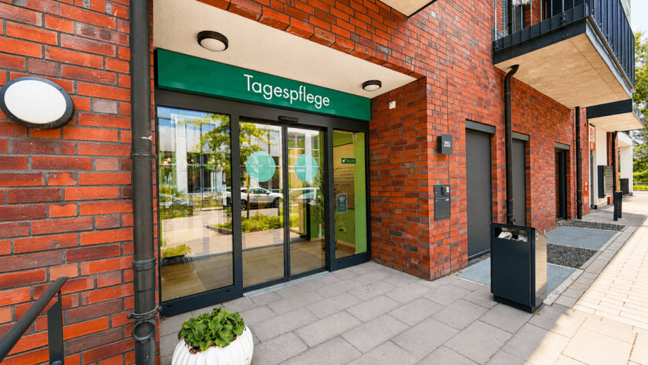 Eingang. Etagenwohnung D�sseldorf