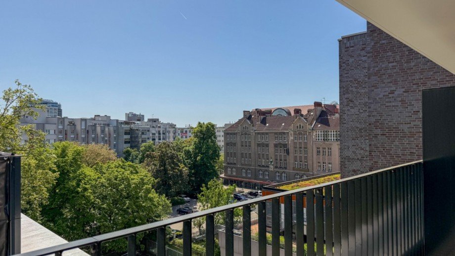 Balkon. Etagenwohnung Berlin