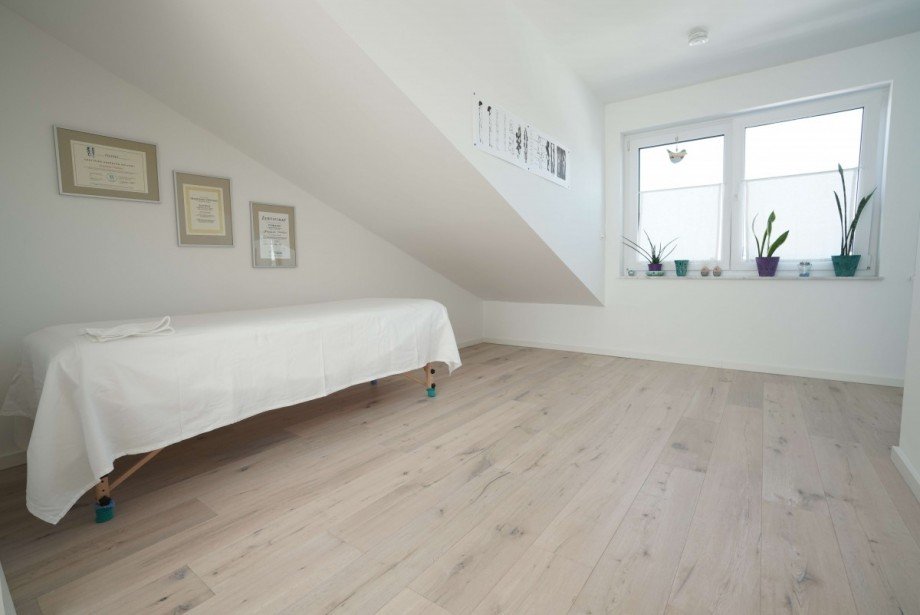 Studio Dachgeschosswohnung D�sseldorf