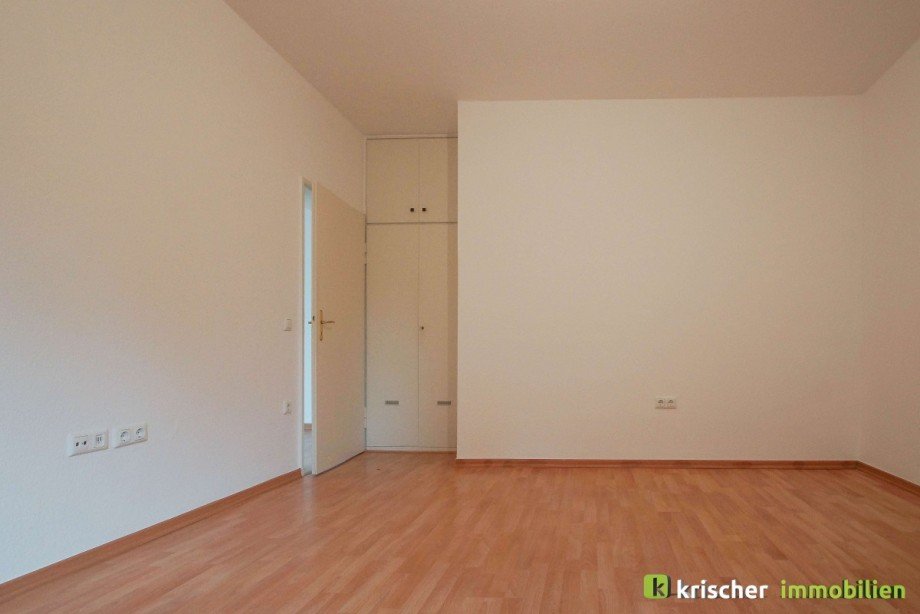 Schlafzimmer 1OG Mehrfamilienhaus D�sseldorf
