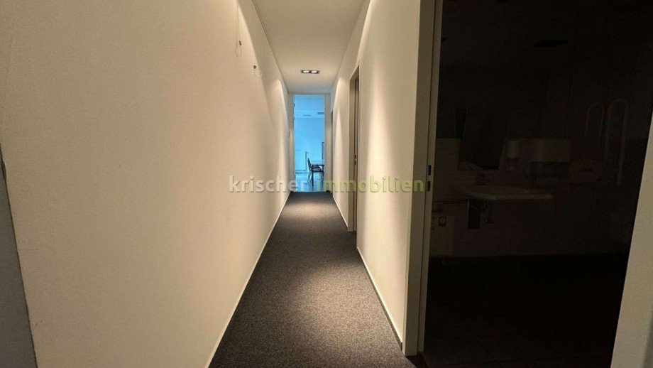 Flur / B�rotrakt Einzelhandel D�sseldorf