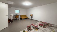 Kellerraum. Neuss-Norf: Exklusive Doppelhaush�lfte mit idyllischem Garten