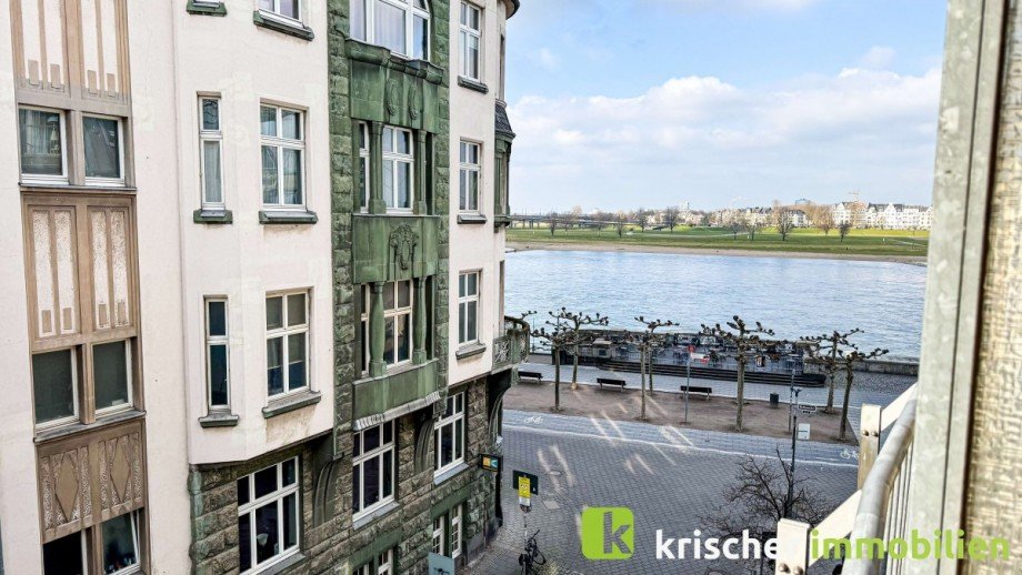 Blick auf den Rhein Etagenwohnung D�sseldorf