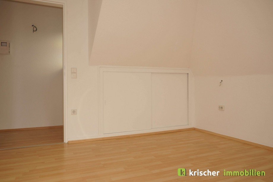 Schlafzimmer 2OG / DG Mehrfamilienhaus D�sseldorf