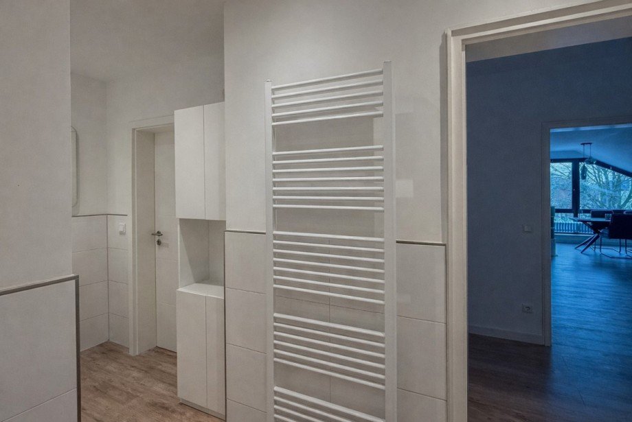 3Zi.-Whg. 3OG Badezimmer Mehrfamilienhaus M�lheim an der Ruhr