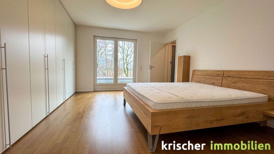 Schlafzimmer Doppelhaush�lfte D�sseldorf