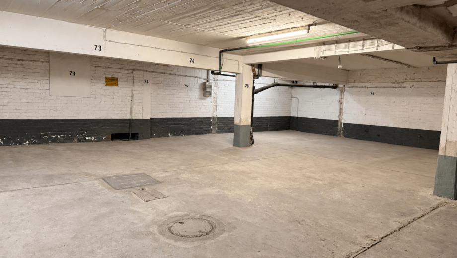 untere Ebene. Tiefgarage D�sseldorf