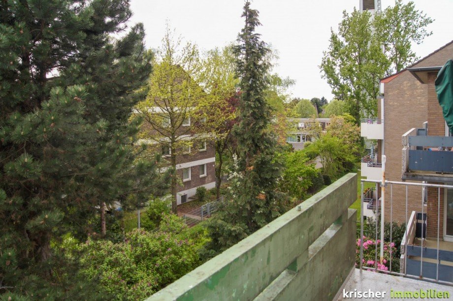 Balkon 3Zi.-Whg. Mehrfamilienhaus D�sseldorf