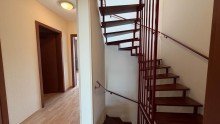 Treppenhaus Ihr neues Zuhause in Hilden - gepflegtes Familienhaus mit viel Platz auf vier Ebenen