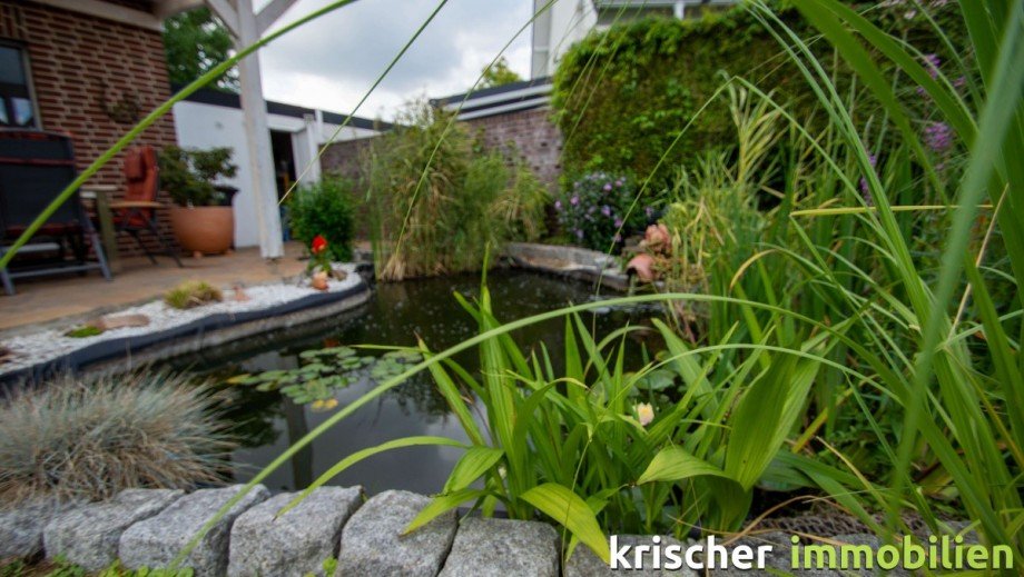 Gartenteich / Terrasse Doppelhaush�lfte Neukirchen-Vluyn