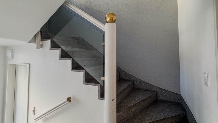 Treppenhaus Etagenwohnung D�sseldorf