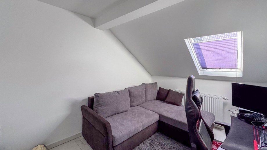 G�ste Zimmer DG Reihenmittelhaus M�nchengladbach