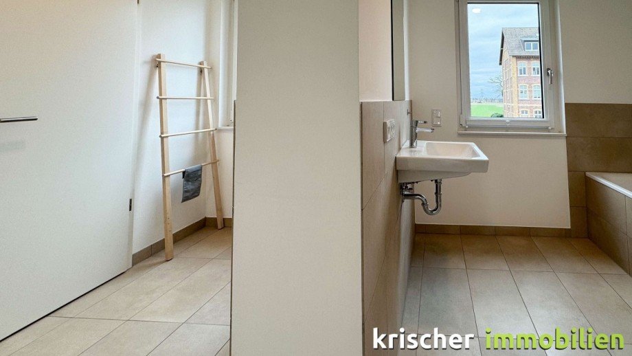 Badezimmer 2 OG Doppelhaush�lfte D�sseldorf