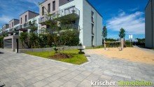 Aussenansicht Gelegenheit - Neubauwohnung in Unterbach - grosser Sonnenbalkon - Parkett - Tg Stellplatz