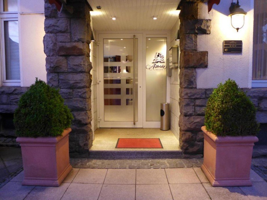 Eingang Hotels Ratingen