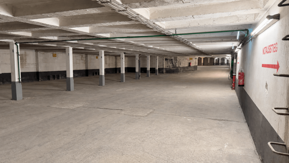 untere Ebene. Tiefgarage D�sseldorf