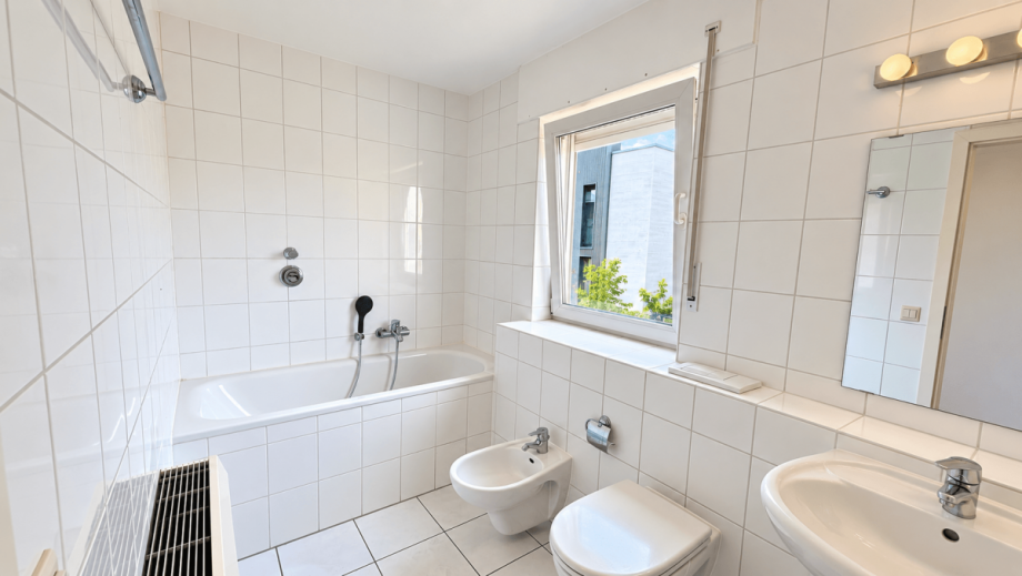 Badezimmer en suite. Etagenwohnung D�sseldorf