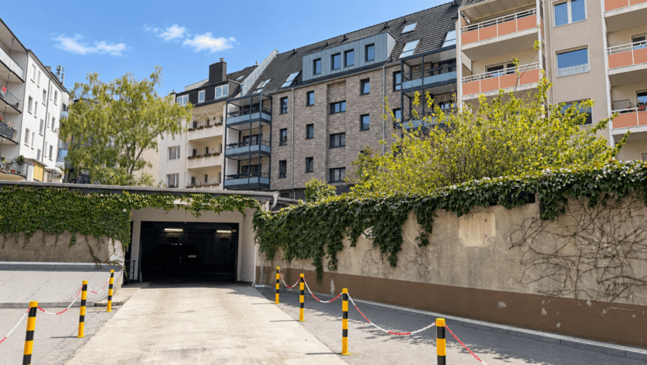 Innenhof / Zufahrt obere Ebene. Tiefgarage D�sseldorf