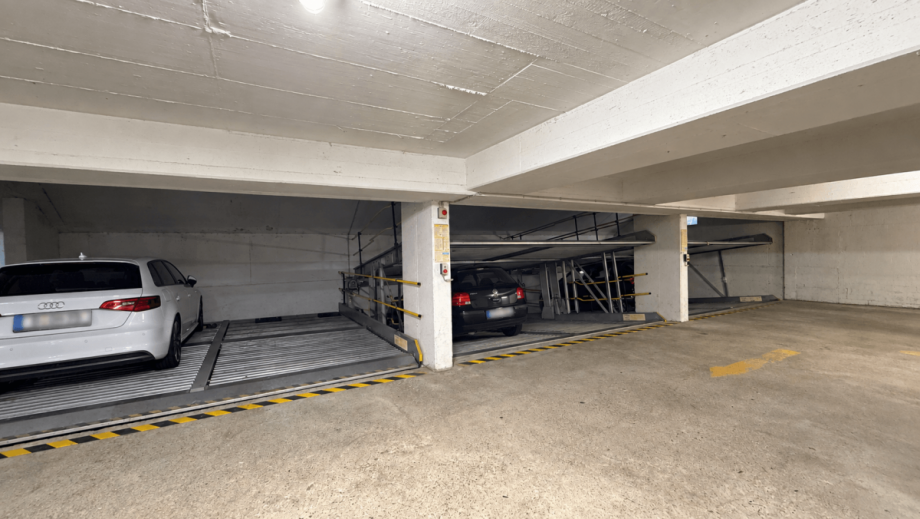 Tiefgarage. Etagenwohnung D�sseldorf