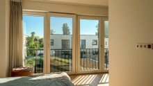 Ausblick. Neuss-Norf: Exklusive Doppelhaush�lfte mit idyllischem Garten