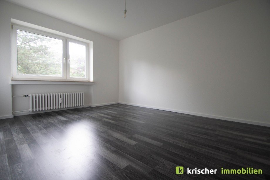 Schlafzimmer 3Zi.-Whg. Mehrfamilienhaus D�sseldorf