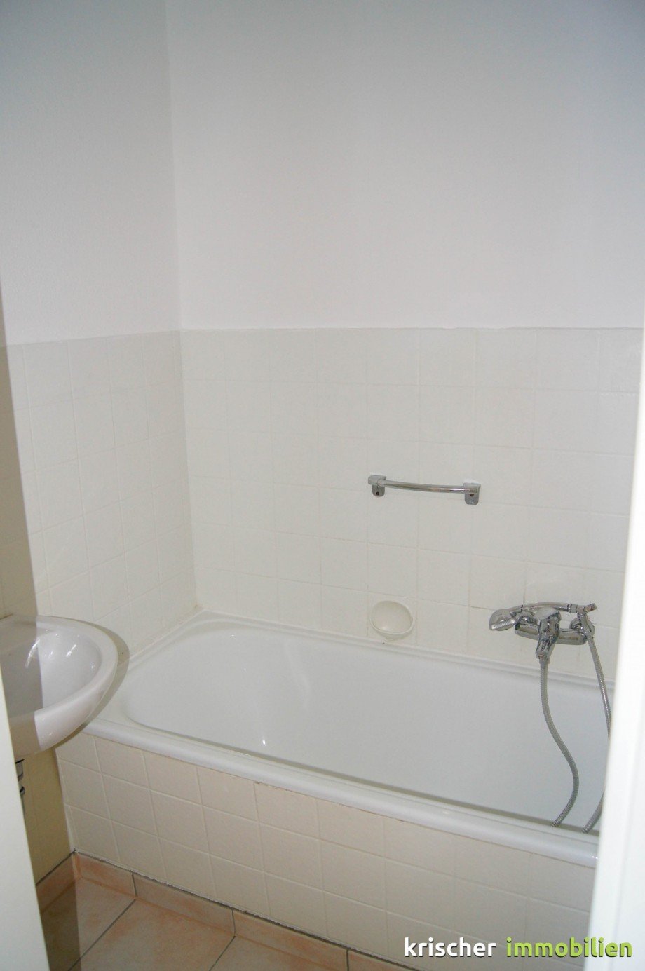 Badezimmer 3Zi.-Whg. Mehrfamilienhaus D�sseldorf