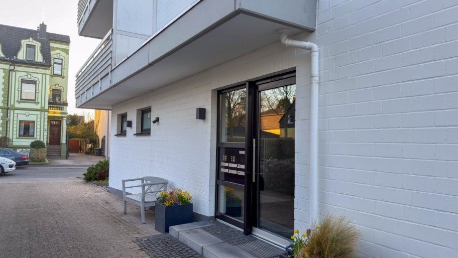 Eingangsbereich Mehrfamilienhaus M�lheim an der Ruhr