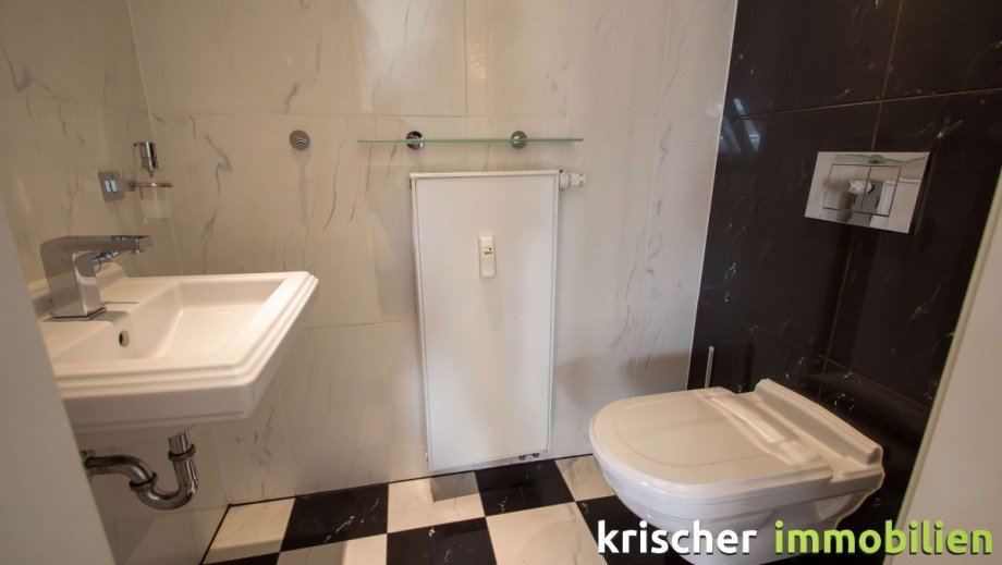 G�ste-WC Dachgeschosswohnung D�sseldorf