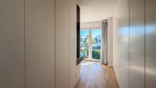 Ankleide en-suite. Neuss-Norf: Exklusive Doppelhaush�lfte mit idyllischem Garten