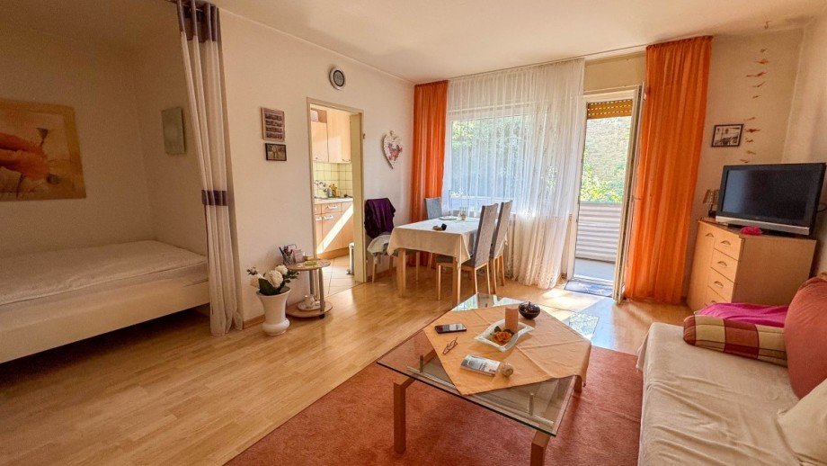 Wohnraum App. Mehrfamilienhaus D�sseldorf