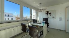 Behandlungszimmer 1 Helle Praxisfl�che im �rztehaus - Ihr neuer Praxisstandort in Ratingen!